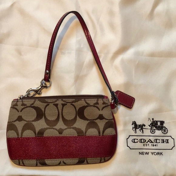 ❤️SOLD❤️: Coach Wristlet - Picture 2 of 6